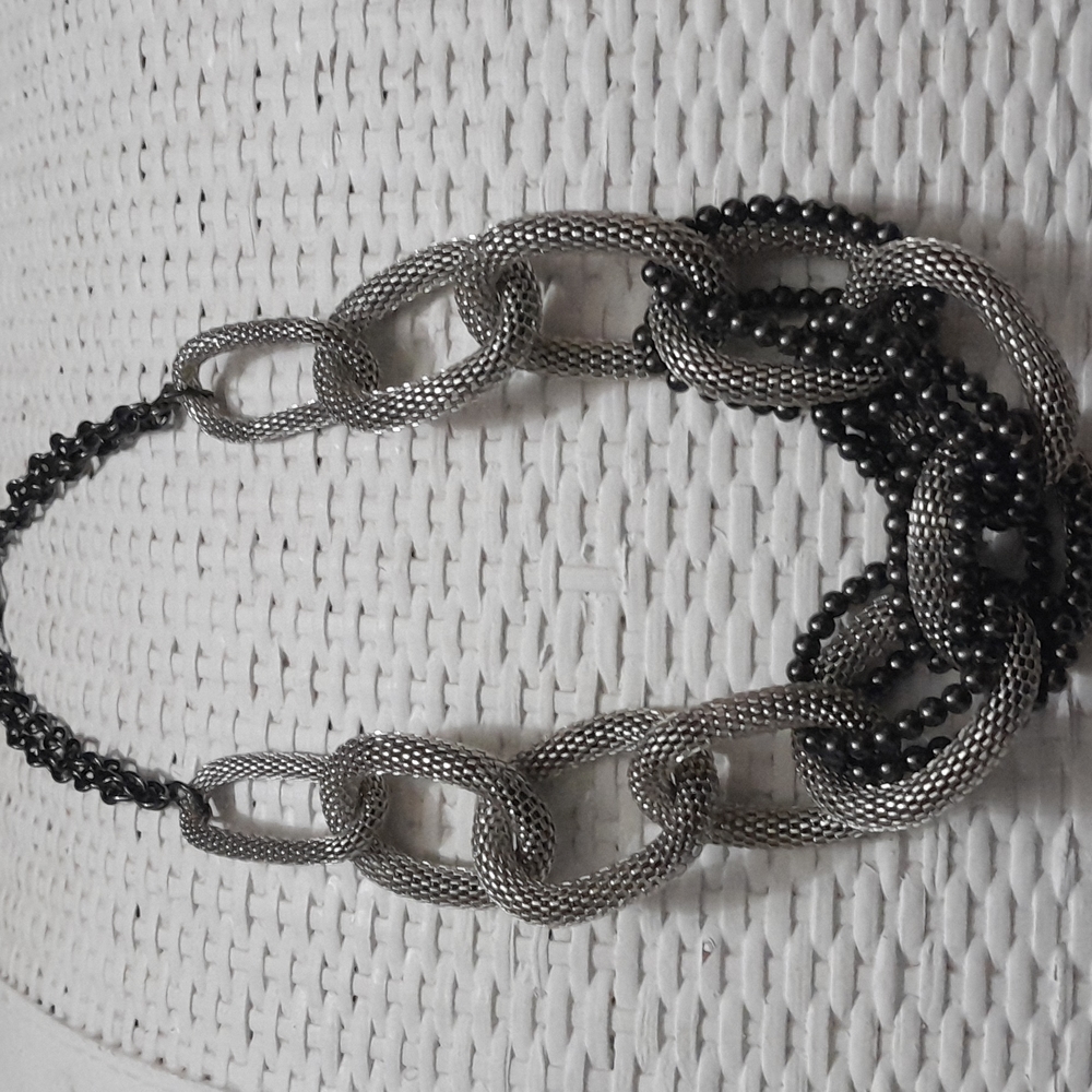 Mesh necklace